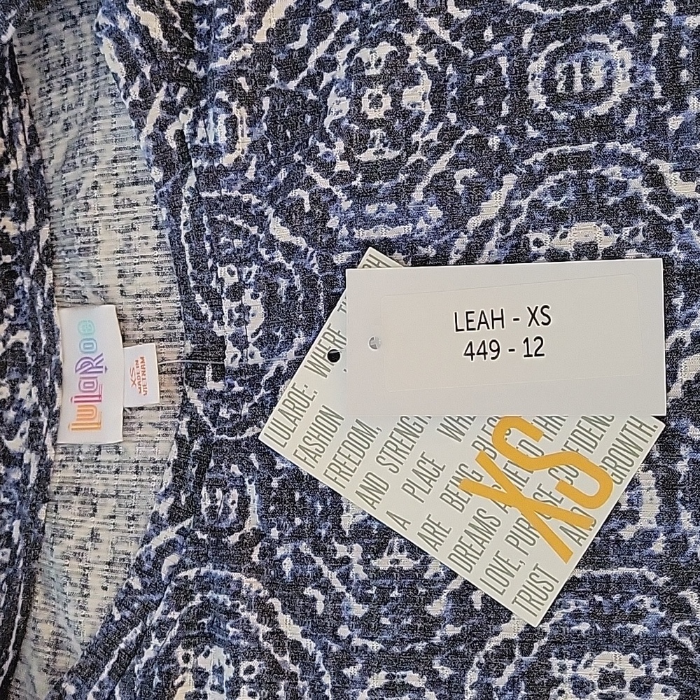 LuLaRoe Leah Tunic - XS NWT - Picture 7 of 13